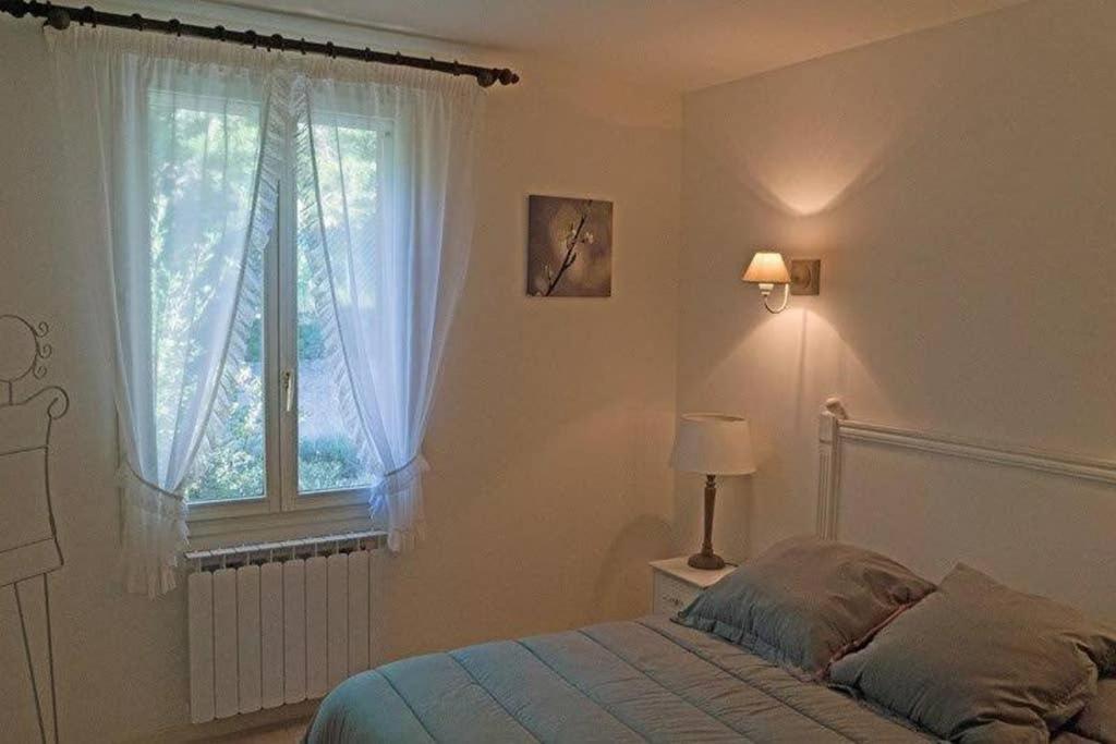 Villa La Lurette, Appartement Et Studio Saint-Étienne-les-Orgues Extérieur photo