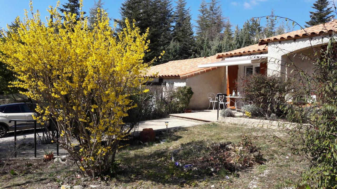 Villa La Lurette, Appartement Et Studio Saint-Étienne-les-Orgues Extérieur photo