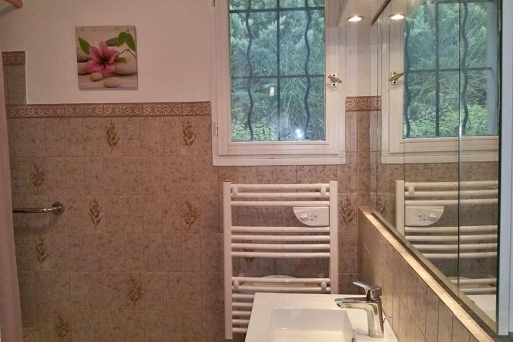 Villa La Lurette, Appartement Et Studio Saint-Étienne-les-Orgues Extérieur photo