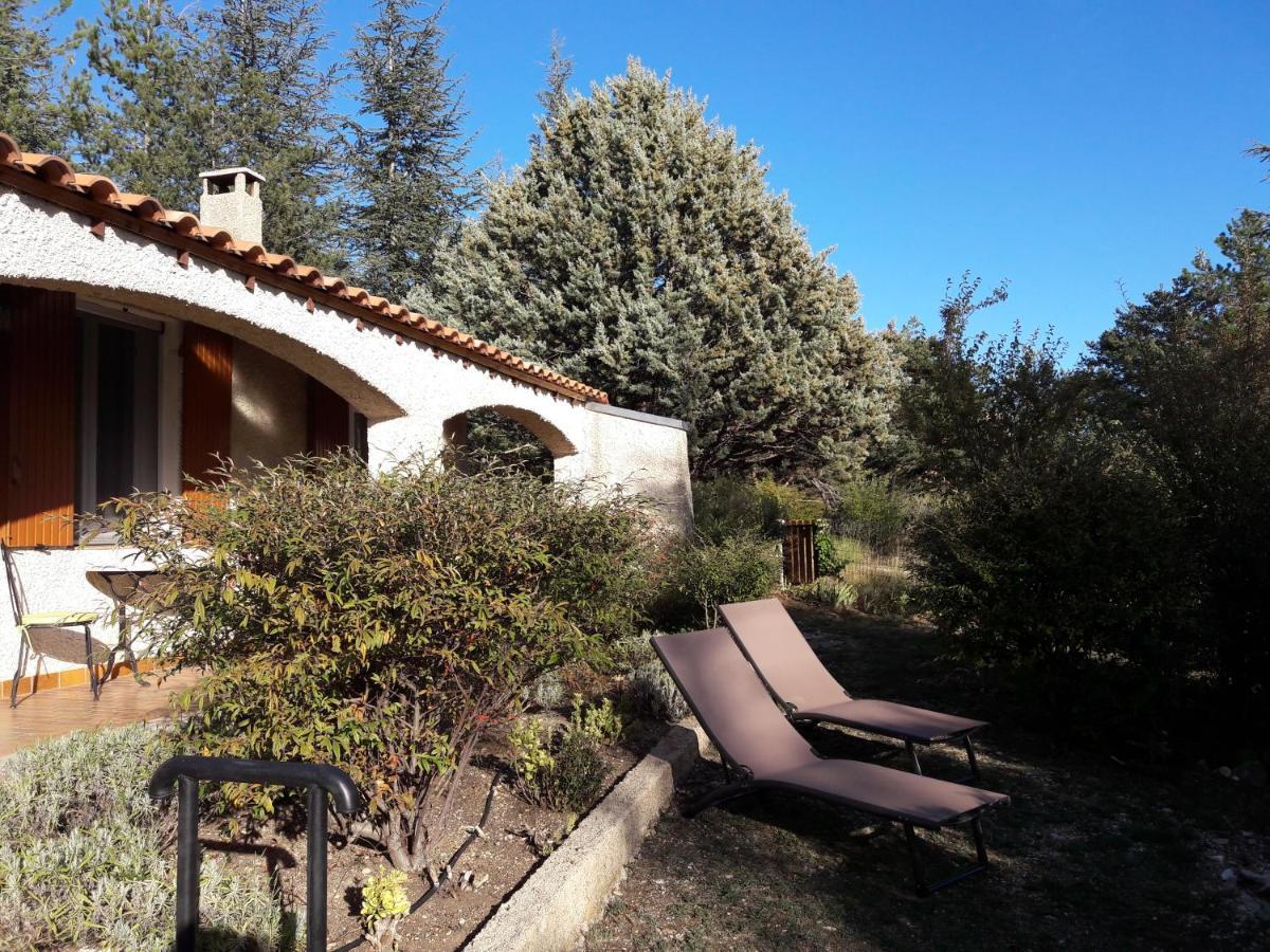 Villa La Lurette, Appartement Et Studio Saint-Étienne-les-Orgues Extérieur photo